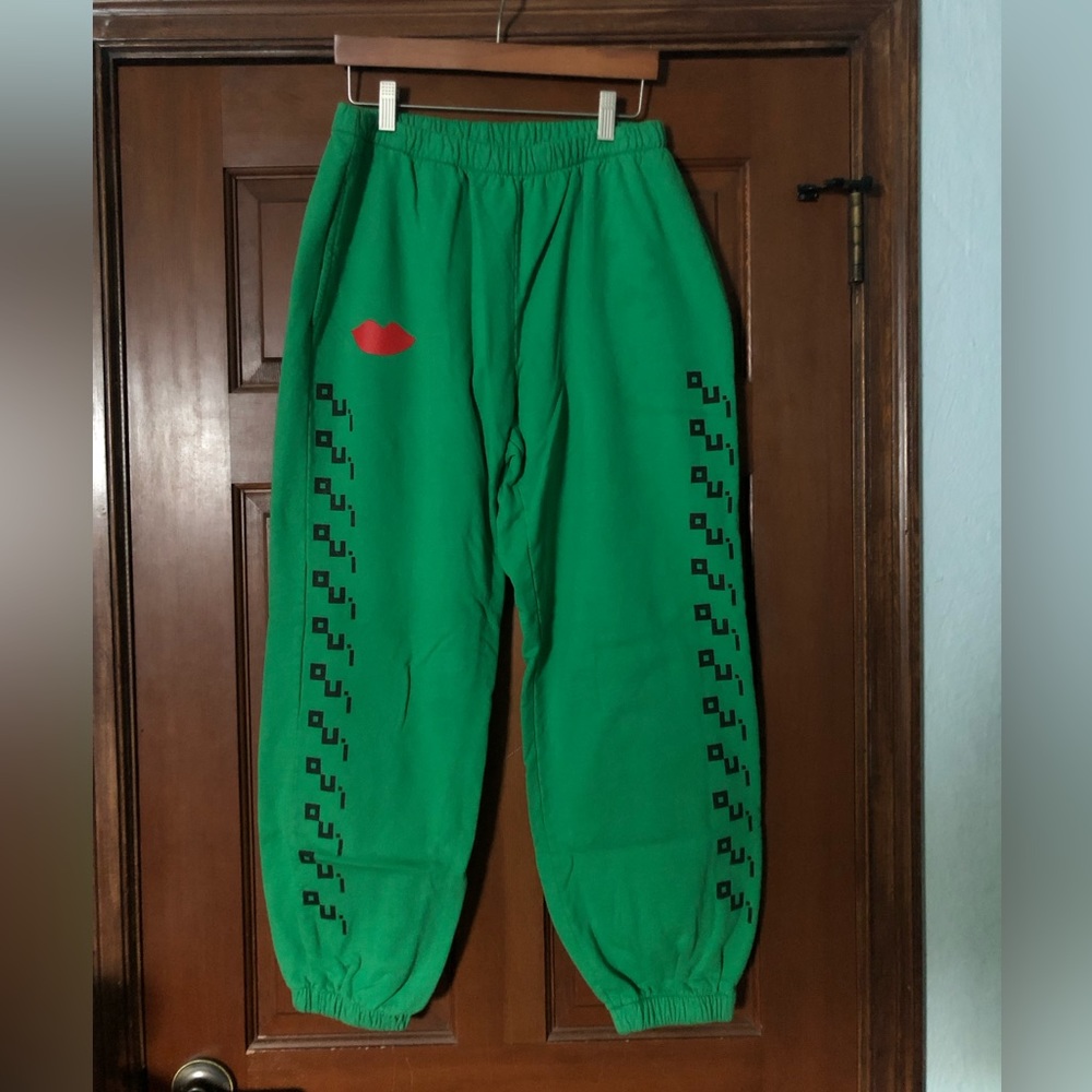 Clare V green oui sweatpants with lip print size L